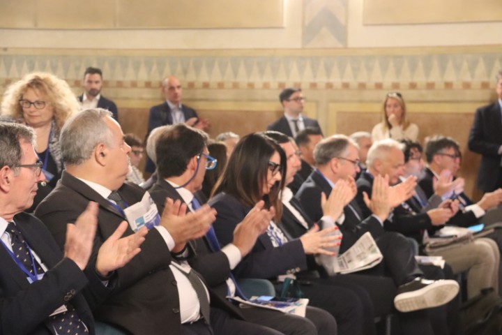 pubblico-1 (Piccola)